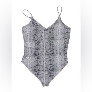 Gaze snake print bodysuit gray small